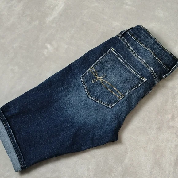 Denizen from Levi's Blue Jean Shorts - Picture 5 of 10